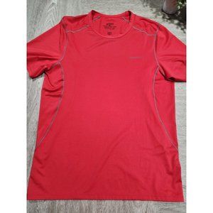 Patagonia Men's Red Short Sleeve Shirt Men's Size Medium
